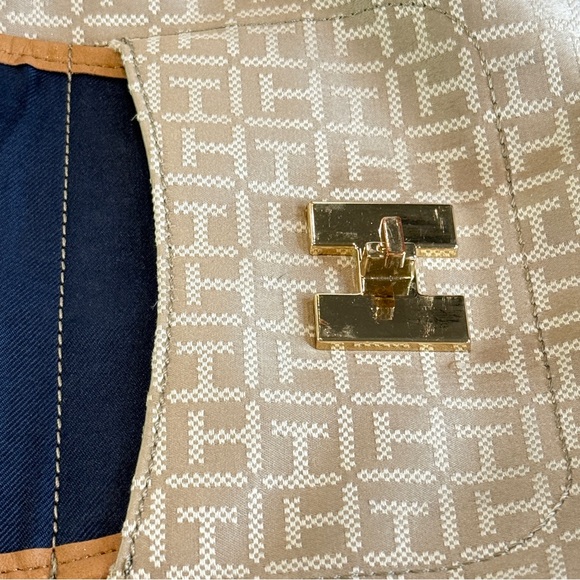 Tommy Hilfiger Navy & Logo Print Shoulder Bag – Red Zip Accent & Faux Leather - Picture 7 of 16